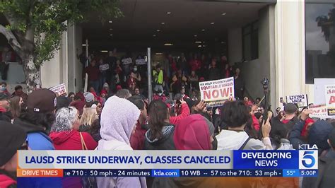 LAUSD Classes Canceled Tuesday As Workers Begin Strike